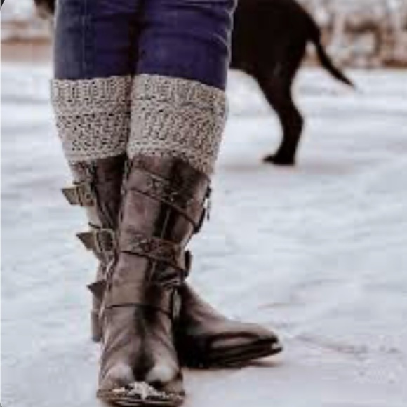 💝 SOLD 💝CROCHET BOOT CUFFS - SET OF 3 - Picture 3 of 9